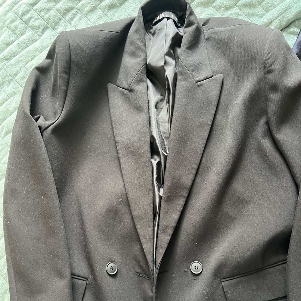 Oversized black blazer